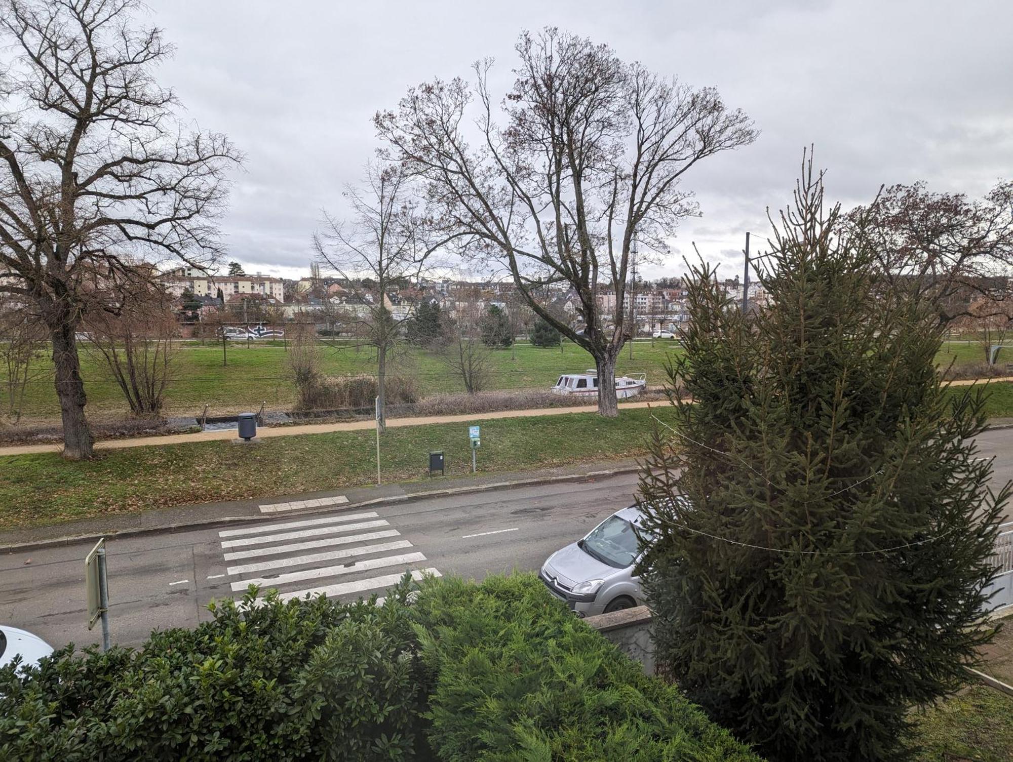 Apartment Le Balois - 2 Chambres, Salon, Cuisine Equipee, Parking Et Wifi Gratuit Mulhouse